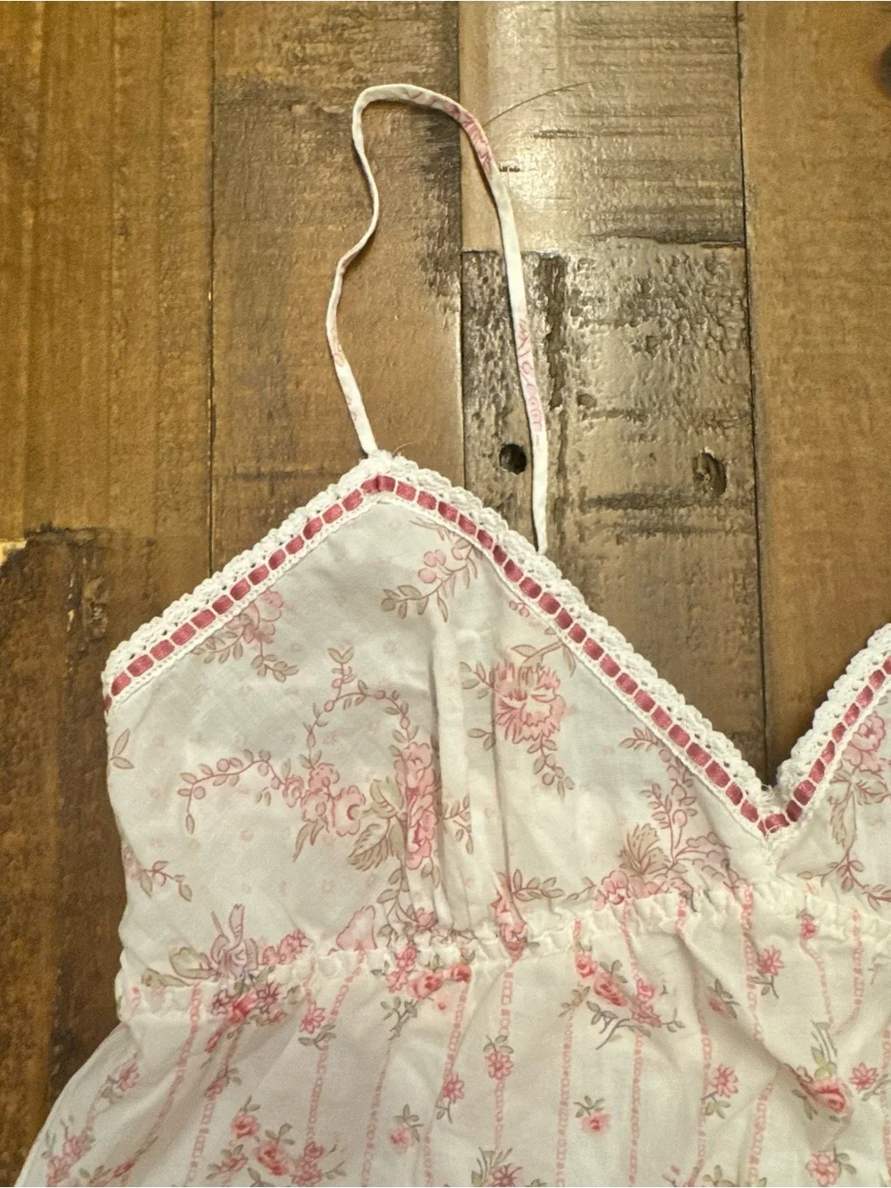 Victoria's Secret Pink & White Floral Lace-Trim Camisole - Picture 3 of 7